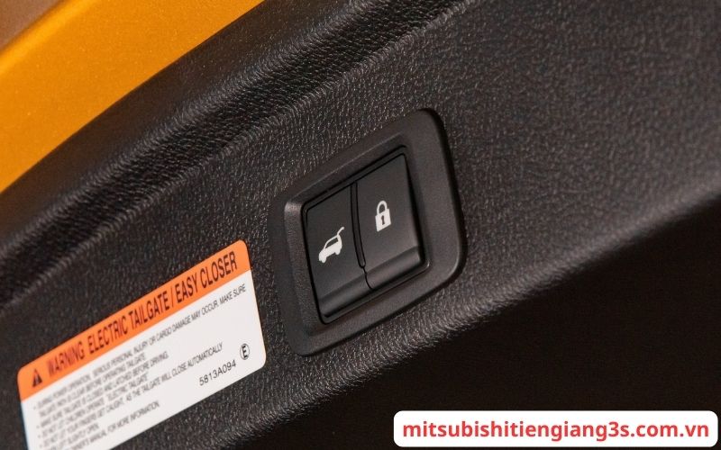 mitsubishi xforce ultimate 2024 1 Đánh Giá Xe Mitsubishi Xforce Ultimate 2024 - Toàn Diện nhưng vẫn còn 1 điểm lưu ý!